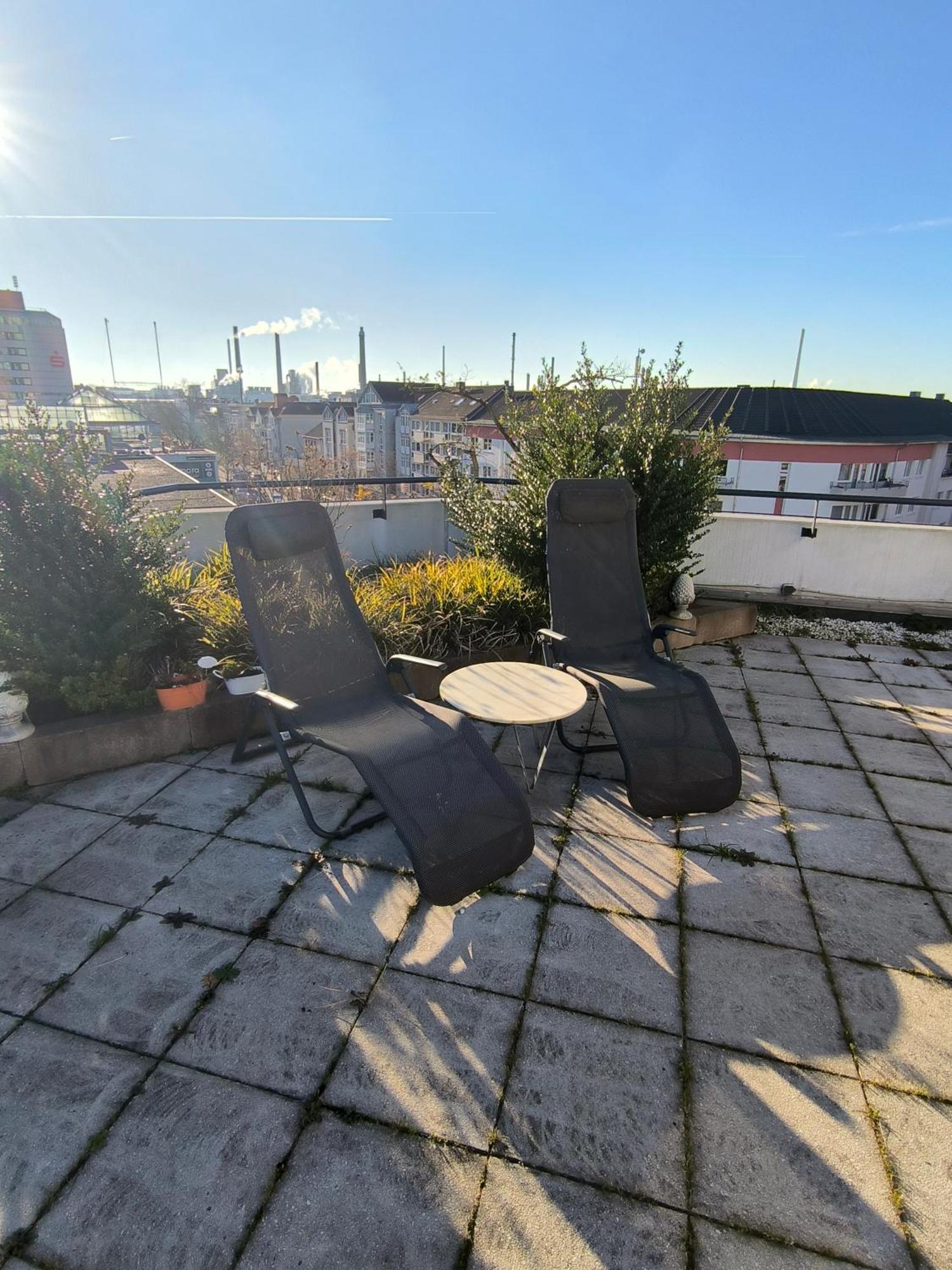 Im Herzen Von Wiesdorf- Blick Auf Das Bayer-Kreuz -Appartement Mit 2 Schlafzimmern-Fuer 3 Personen -Zentral Gelegen - Friedrich Ebert Platz 5A , 4Te Etage - Dachterrasse Und Sauna - Kaution Pflicht - Leverkusen Exteriér fotografie