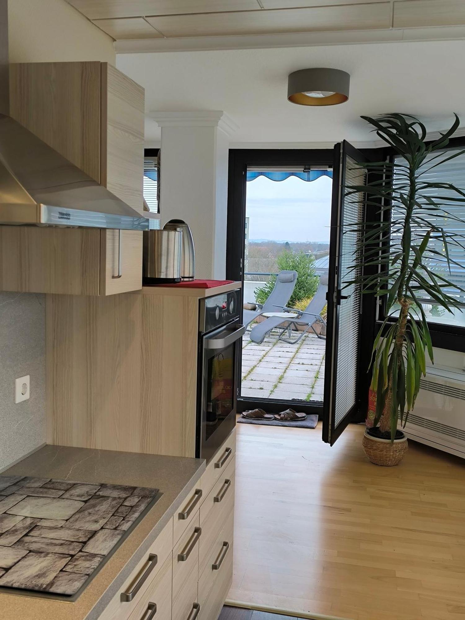 Im Herzen Von Wiesdorf- Blick Auf Das Bayer-Kreuz -Appartement Mit 2 Schlafzimmern-Fuer 3 Personen -Zentral Gelegen - Friedrich Ebert Platz 5A , 4Te Etage - Dachterrasse Und Sauna - Kaution Pflicht - Leverkusen Exteriér fotografie